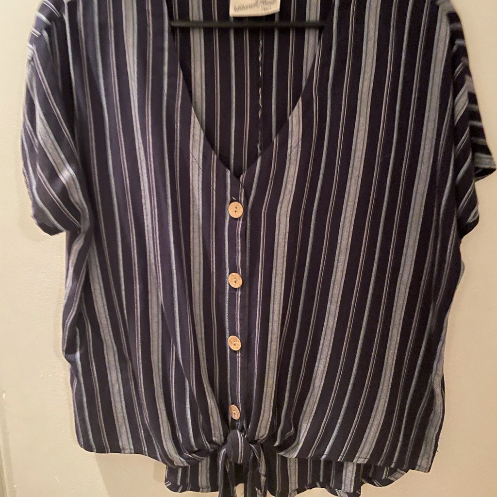Universal Thread Tie Button Up